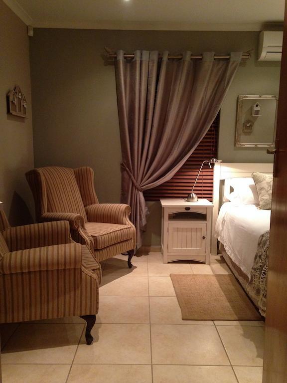 Fynbos Feniks Apartment Stellenbosch Bilik gambar